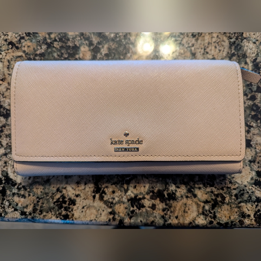 Kate Spade Light Beige/pink Wallet